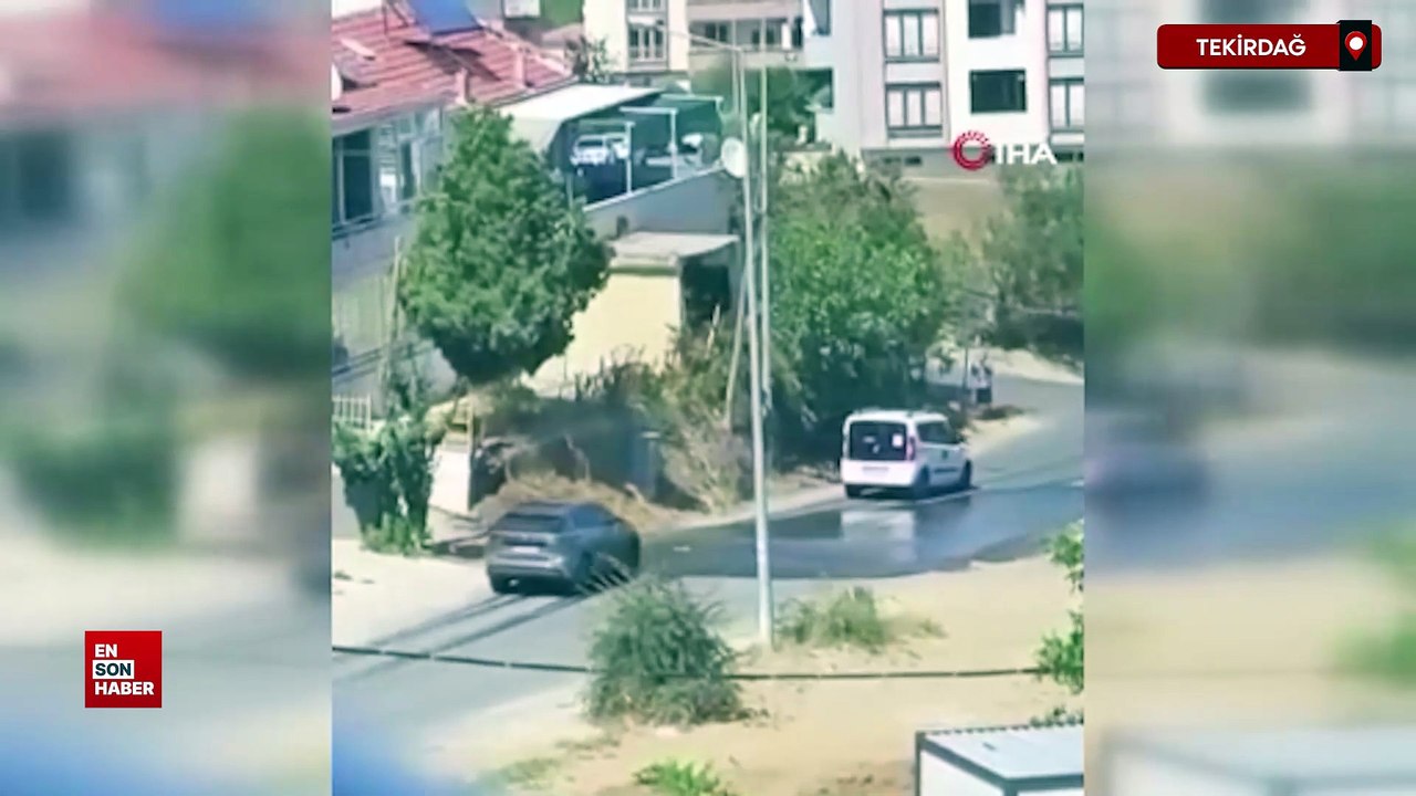 Tekirdağ'da su patlağı fırsata dönüştü: Vatandaş arabasını yıkadı