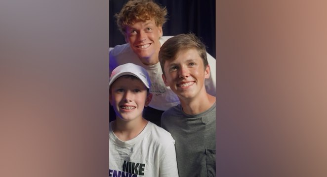 Il sogno diventa realt?: Jannik Sinner fa la sorpresa pi? bella ai suoi piccoli tifosi