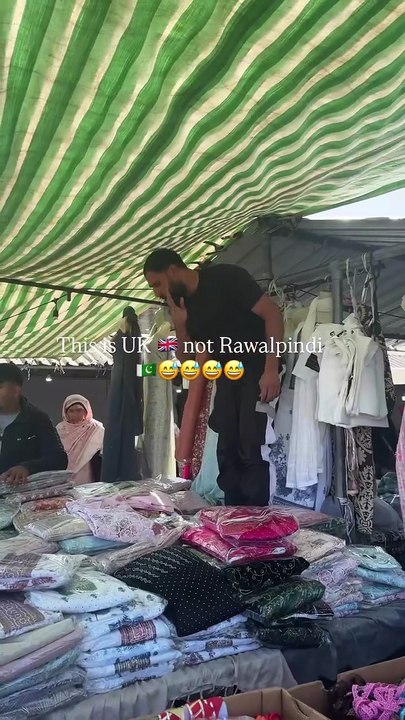 Bradford's Sunday Market is a Mini Rawalpindi! 🇵🇰🇬🇧 Desi Food & Vibes in the UK
