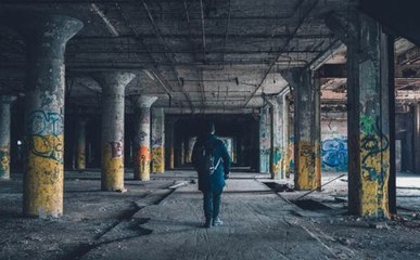 Un URBEX dans une PISCINE ABANDONNÉE...