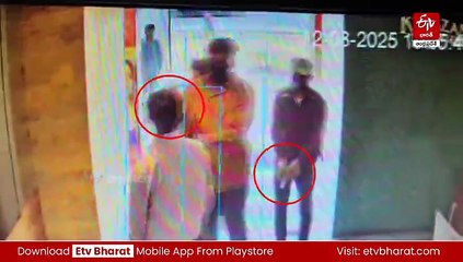 హైదరాబాద్​లో ఖజానా జ్యువెలరీలో దోపిడీ - ఎదురుతిరిగిన సిబ్బందిపై కాల్పులు