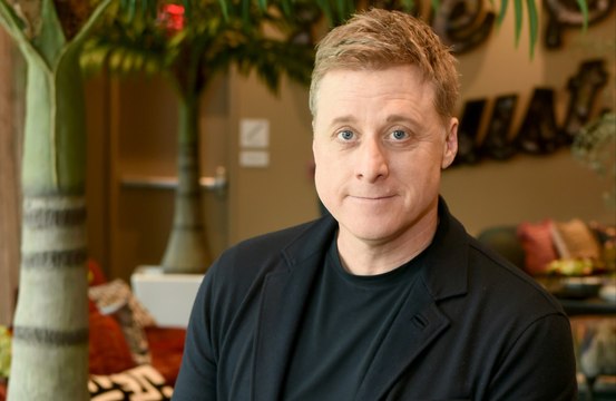 Alan Tudyk was removed from I, Robot promotional materials after testing higher than Will Smith