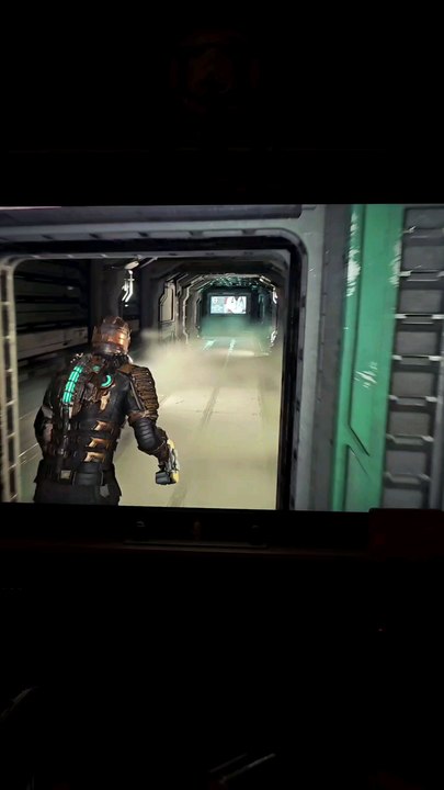 Je suis en train de jouer à Dead Space Remake.