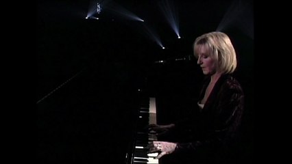 Songbird (First time since 1990) - Fleetwood Mac (live)