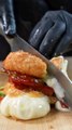Crispy and crunchy melting cheese sandwiches.#fypageシ #foryourpage #cooking #homecooking #goodfood  #creamycheese #foodlovers #recipe #simplerecipe #foodie #yummyfood #creamy #deliciousfood #viralrecipe #burger #bigburger #burgerking #cheesesandwich