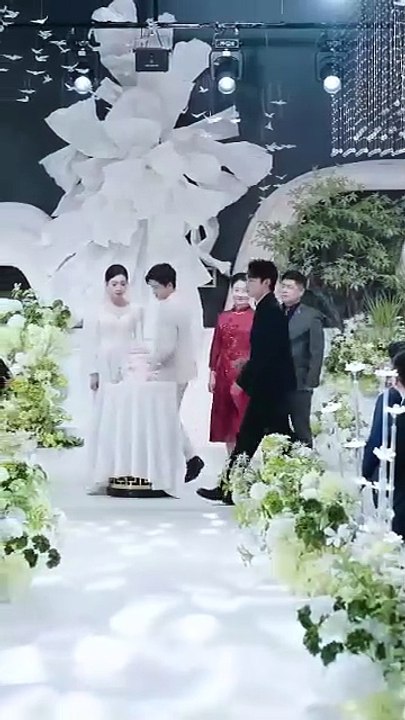 The hidden heir’s revenge- From doormat to dominance