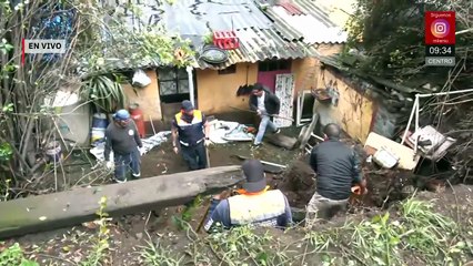 Lluvias provocan deslave en la Magdalena Contreras; rescatan a 3 personas y un gatito