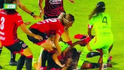Batalla campal en Liga MX Femenil provoca castigo histórico para jugadoras