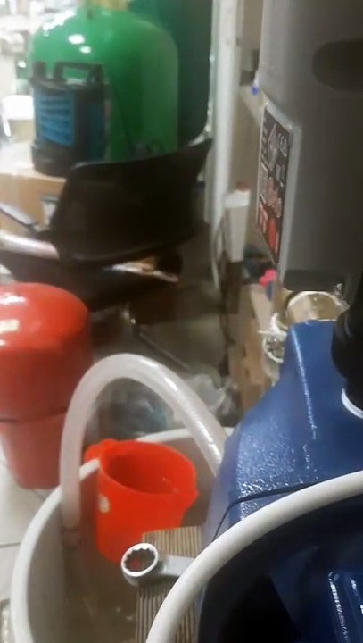 Hidrofor Pompa Profesörü Metin Turhan Usta Eğitmeni Hidrofor Kullanımı Telefonu Aşağıya Bırakıyorum