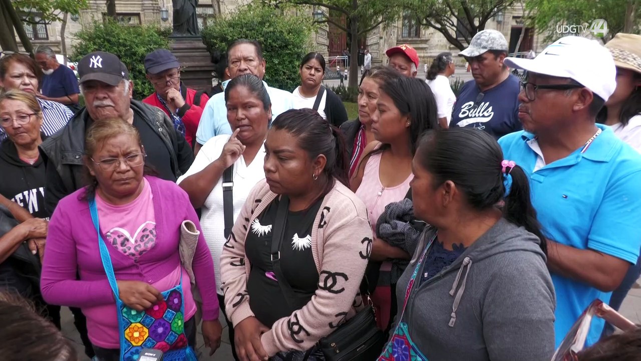 Vecinos otomíes desalojados de Tlajomulco instalaron plantón frente a Palacio de Gobierno