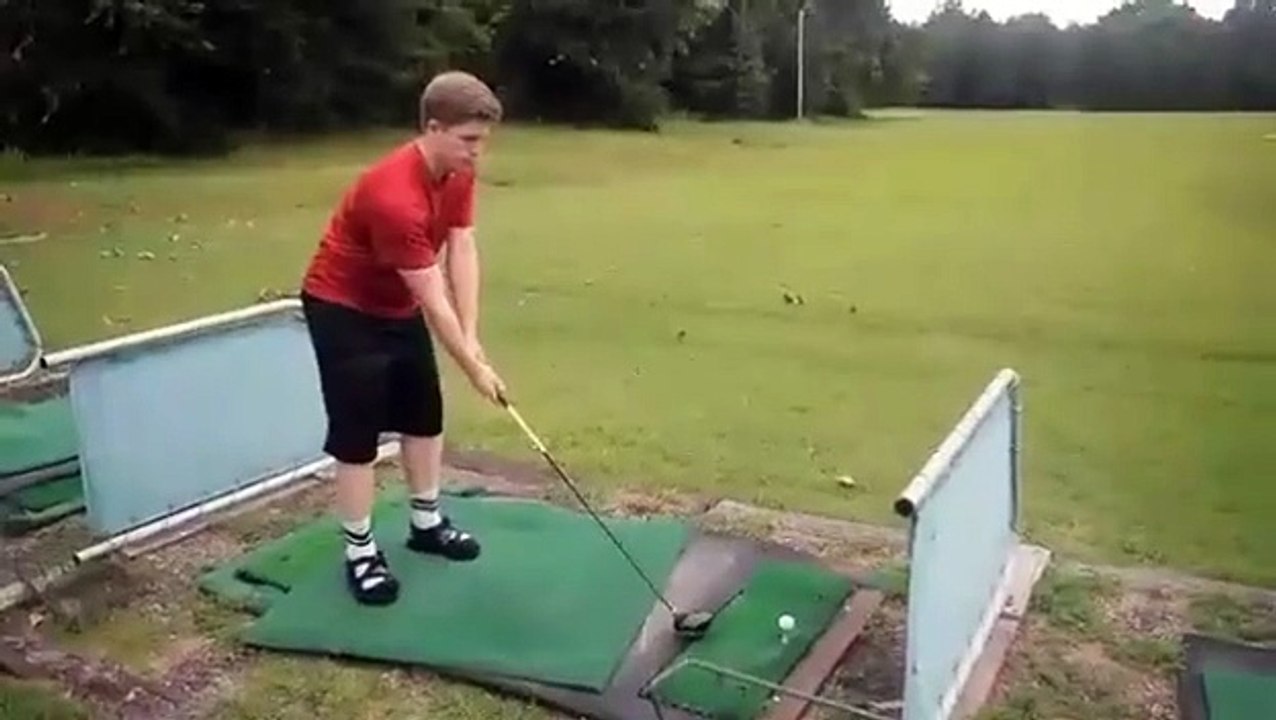 Golf Yeteneği Olmayan Genç