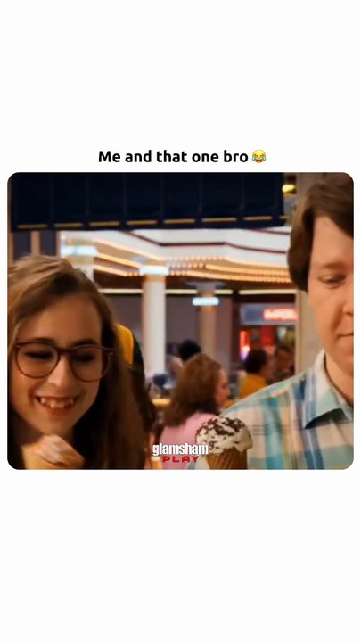 Age is never a barrier in true friendship between boys.❤️  #glamsham #hollywood #celebs #strangerthings  [ Glamsham, Hollywood, Celebs, Stranger Things ]