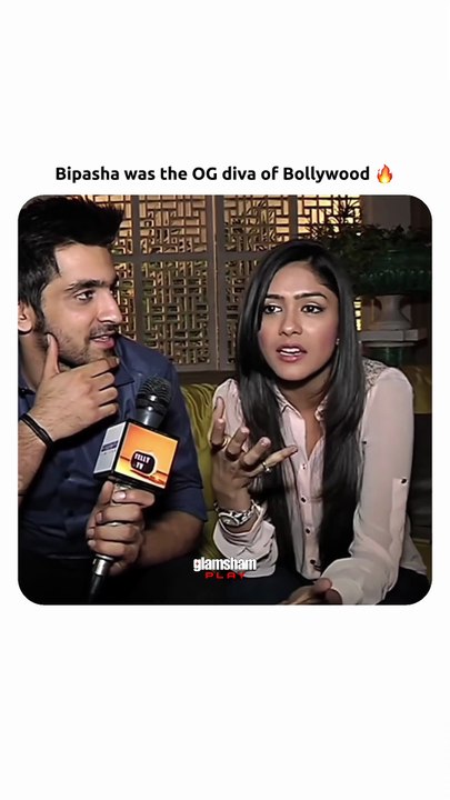 Bipasha in her prime 🔥  #bipashabasu #reels #bollywood #glamsham [glamsham, Bollywood, reels, Bipasha basu, india, trending]