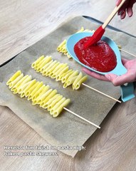 When pizza meets pasta… it’s a love story on a plate 🍝🍢