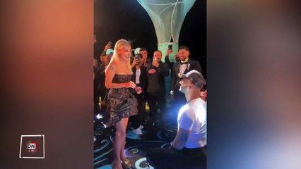 Şarkıcı Burak Bulut’un düğününde İrem Derici’ye evlilik teklifi yapıldı