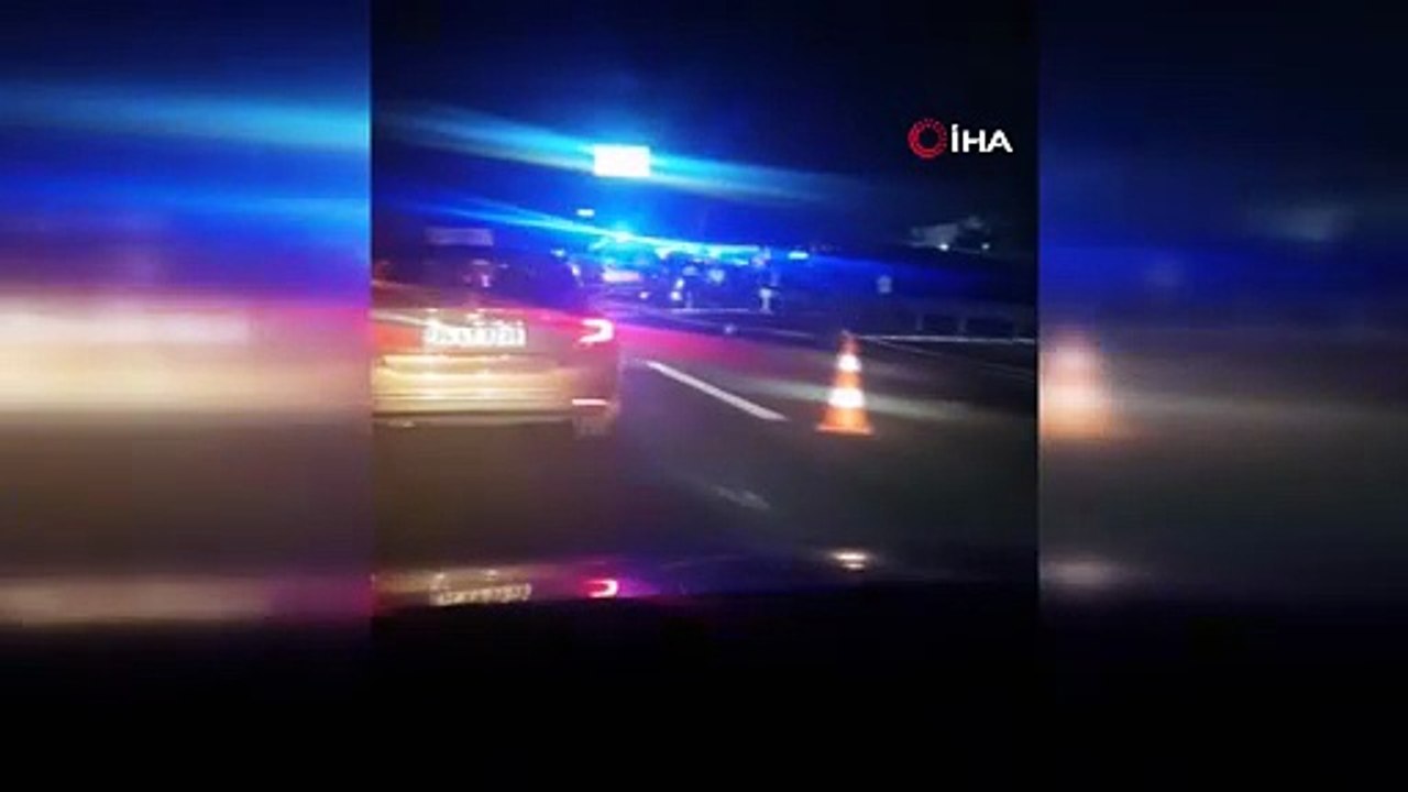 Otoyolda korkunç kaza: SUV çarptı, üzerinden birçok araç geçti