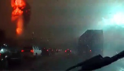 Raio provoca incêndio ⚡