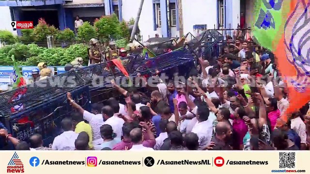 തൃശ്ശൂർ കമ്മീഷണർ ഓഫീസിലേക്ക് ബിജെപി മാർച്ച്; പൊലീസ് മൂന്ന് തവണ ജലപീരങ്കി പ്രയോഗിച്ചു