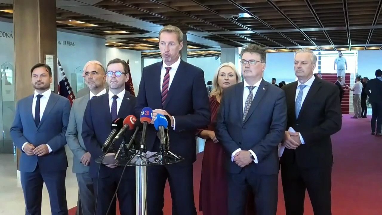 ZÁZNAM: KDH kritizuje návrh zmien financovania školstva,hovorí o diskriminácii
