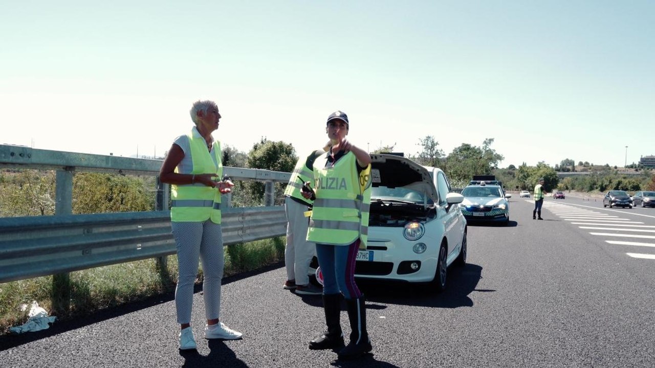 #Esserci sempre, il video della polizia di Stato che racconta l'impegno quotidiano su strade e ferrovie