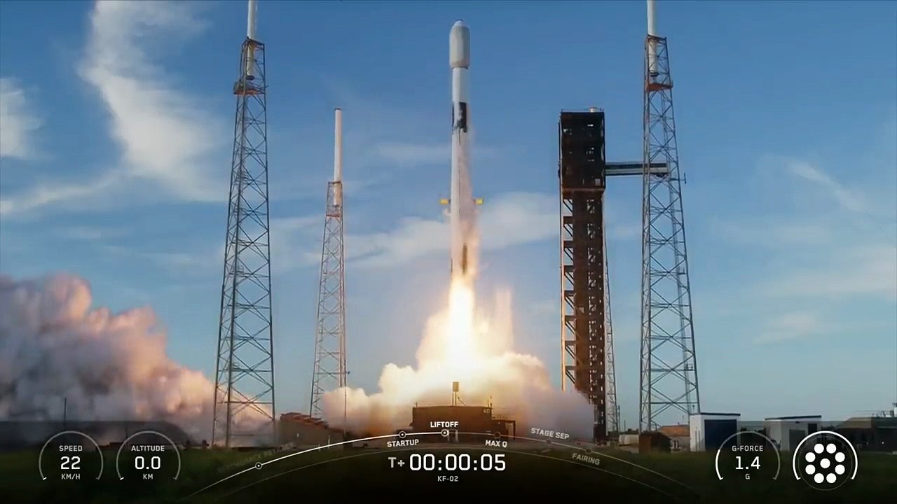 Blastoff! SpaceX launches 24 Amazon Project Kuiper satellites, nails landing