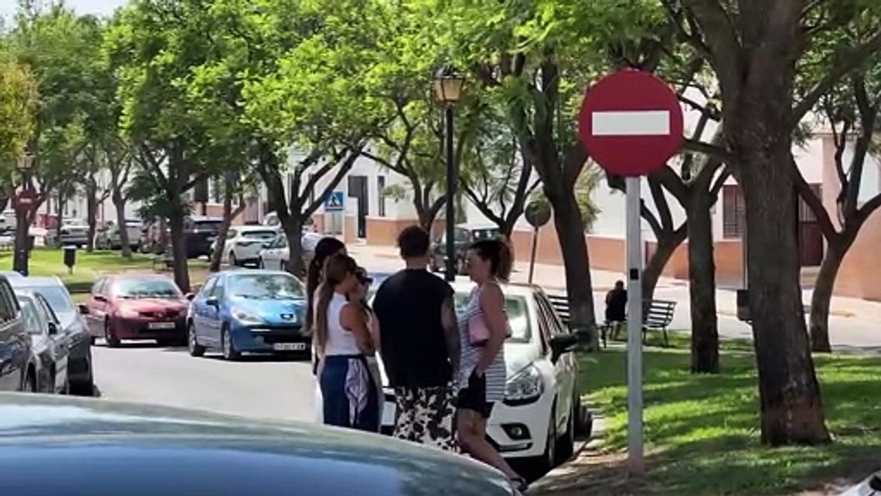 Álvaro García vuelve a los escenarios tras unas vacaciones junto a Gloria Camila