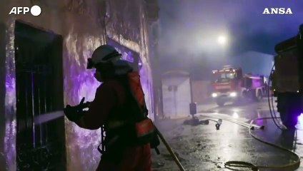 Continuano gli incendi in Spagna, due vittime e centinaia di evacuati