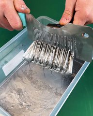 Satisfying removing paint from a brush ASMR! 🔊