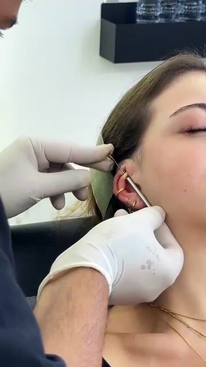 Small but Mighty – Rook Piercing Power Move #rookpiercing #earpiercing #helixpiercing #daithpiercing