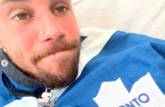 Justin Bieber receives forgiveness and love that he truly [doesn't] deserve