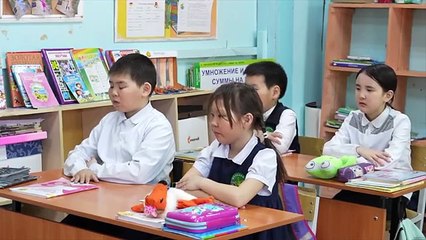 Young Family with 5 Children Prepares for the −71°C Winter in Yakutia-1