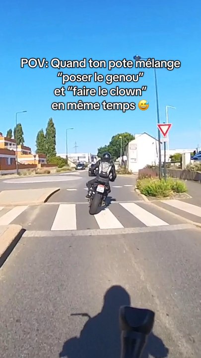 Pas facile dans les rond-points 🤣