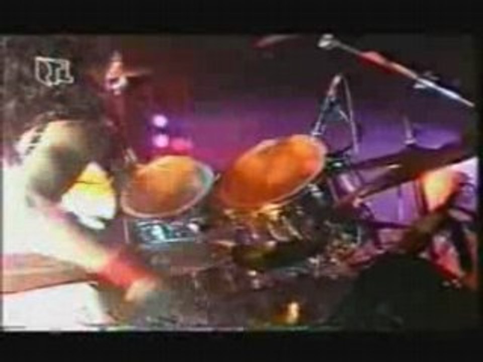 Vixen - Charmed Life (Live)
