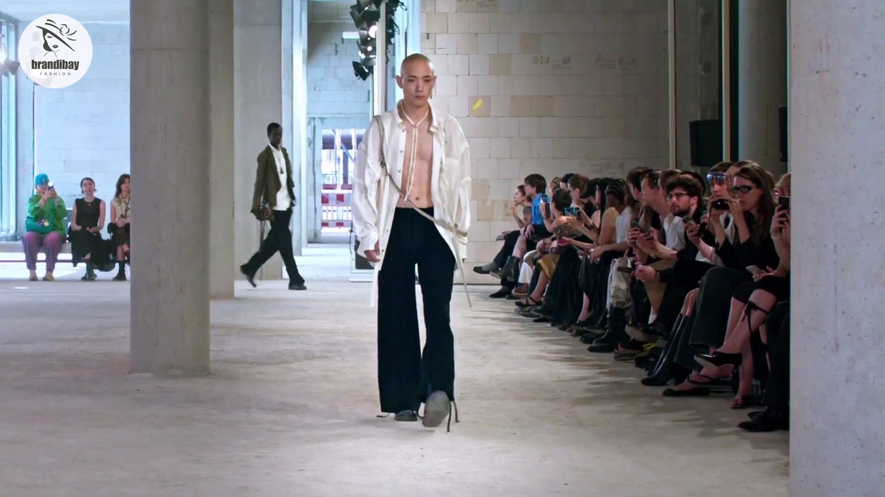 MILK OF LIME Spring-Summer 2026 Show: Reinvention of Luxury at Berlin Fashion Week - Discover the "CHIME" Collection (4K)