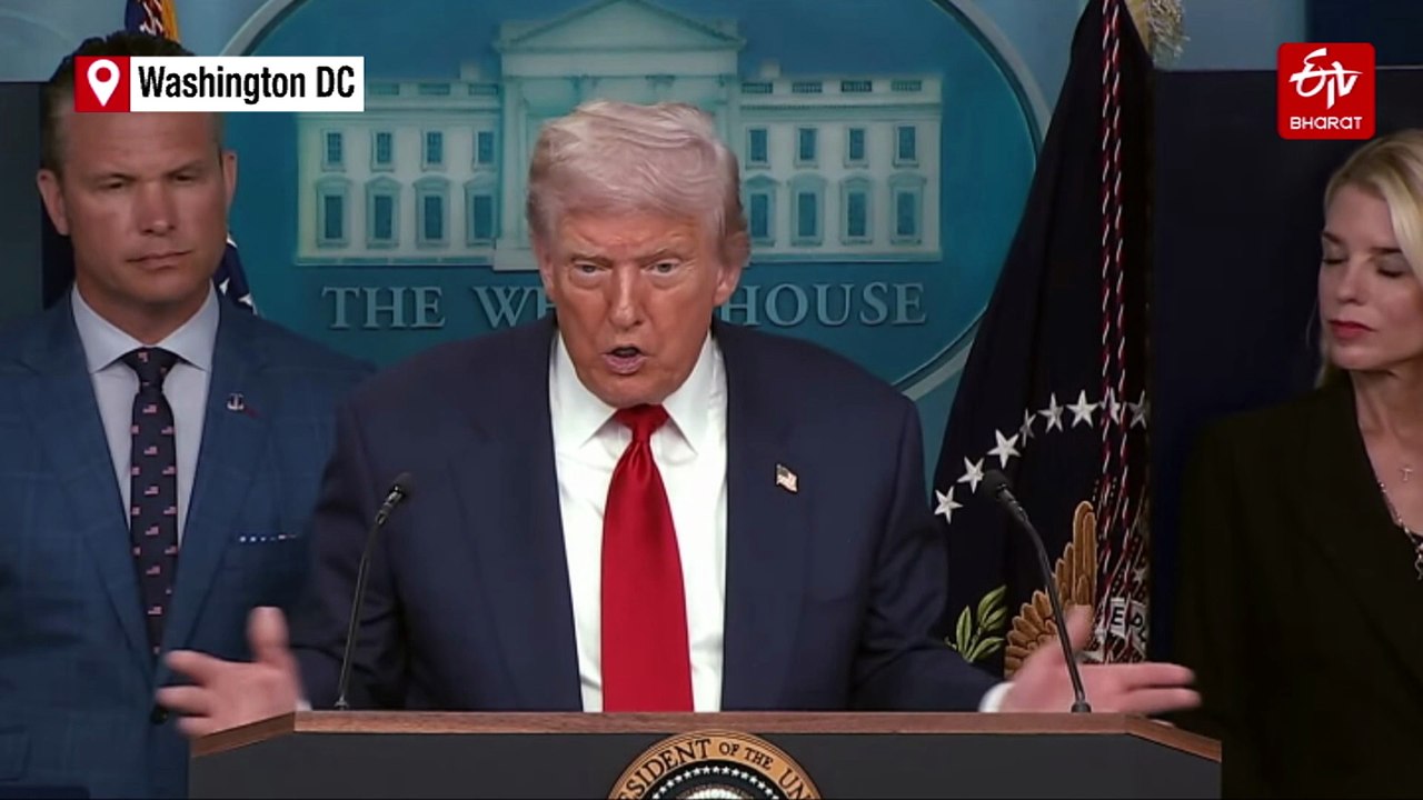 Trump Warns Putin Of 'Very Severe Consequences' If Russia Doesn't Agree To Stop Ukraine War