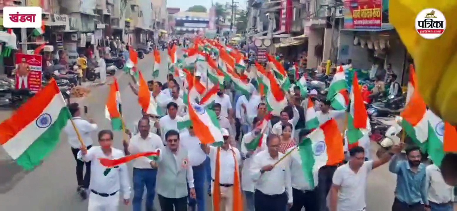 स्वतंत्रता दिवस... देशभक्ति के रंग में रंगा शहर, हुआ तिरंगामय, कलेक्टर, एसपी के नेतृत्व में निकाली तिरंगा रैली