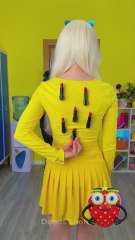 Classroom lipstick hack! 💄💁‍♀️ Keep it hidden in your hair! #hackit