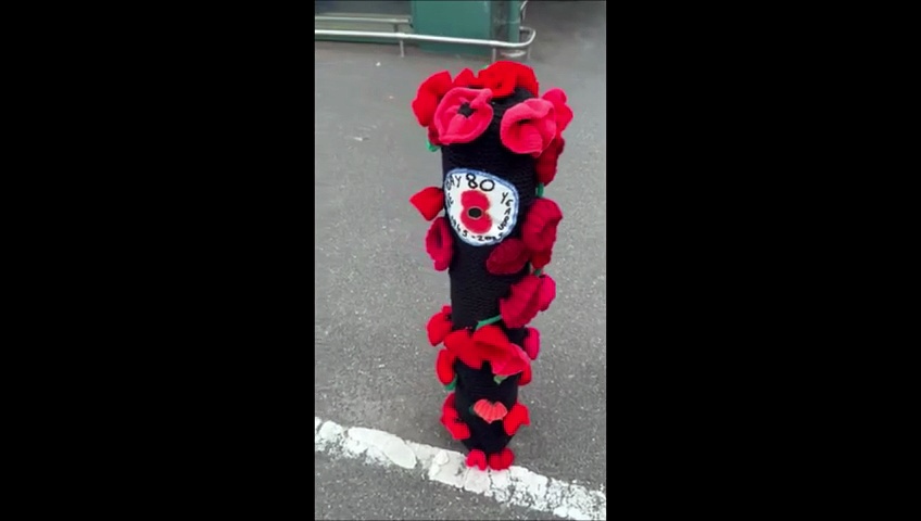 See the soldiers guarding Morrisons in Littlehampton as a VJ Day tribute
