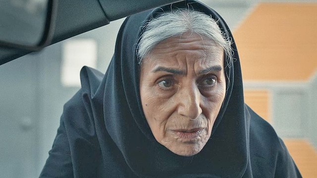 La Femme qui en savait trop EXTRAIT VO STFR Mettez votre hijab