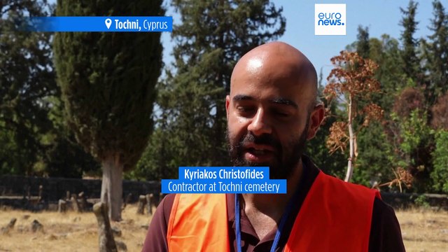 Greek and Turkish Cypriots unite to restore cemeteries along Green Line