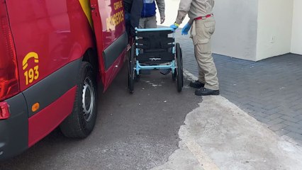 Jovem fica ferido em acidente envolvendo motocicleta e caminhonete em Cascavel