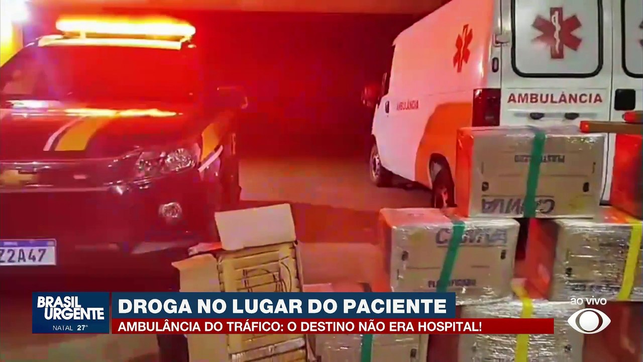 Ambulância do tráfico é encontrada com 700kg de maconha