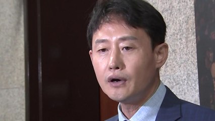 조국, 출소하며 대국민 인사..."합당 논의 없어" / YTN