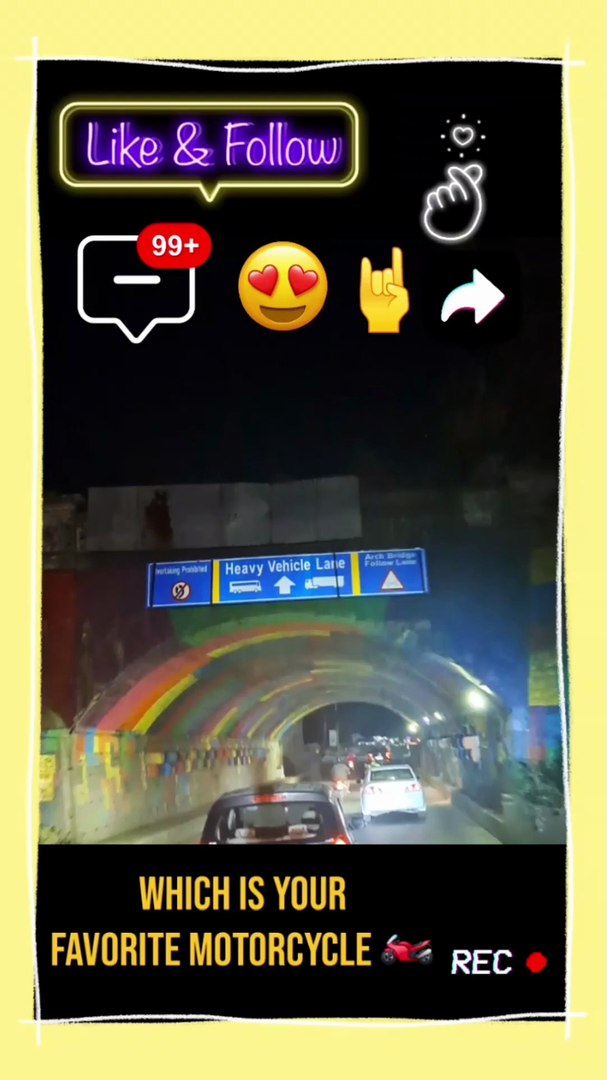 ⁣Experience the heart of India on two wheels!  #viral #trending #fyp #explorepage
