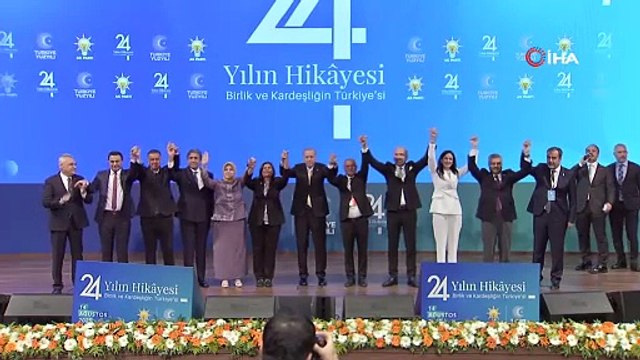 CHP ve İyi Parti'den istifa eden 9 belediye başkanı AK Parti'ye katıldı
