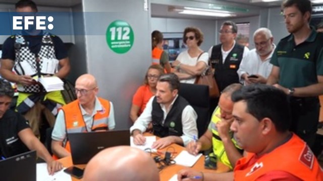 El avance del incendio forestal de Jarilla obliga a cortar 25 km de la autovía A-66