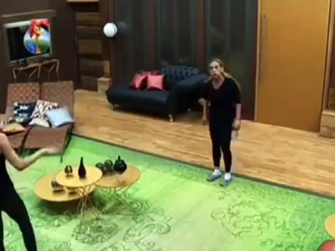 Brigas em A Fazenda: relembre os principais barracos do reality