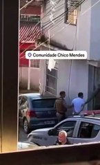 Vídeo mostra policial colocando objeto na cintura de suspeito e gera polêmica em Florianópolis
