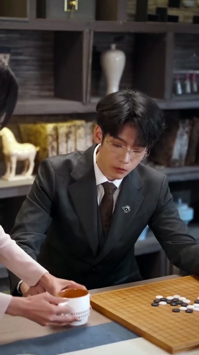 After Ignoring Wife for 3 Years, CEO Never Expected His Heart to Be Moved When He Saw Her Face Again