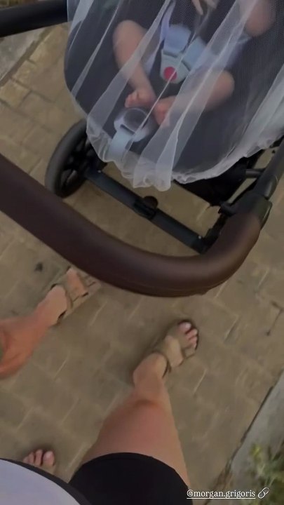 Ευρυδίκη Βαλαβάνη – Γρηγόρης Μόργκαν: Η πρώτη βόλτα με τον νεογέννητο γιο τους - Το τρυφερό βίντεο